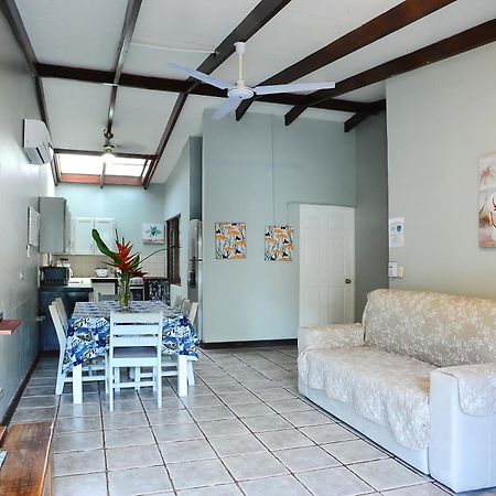Private Fully Furnished Home At Wide Mouth Frog Hostel Quepos Εξωτερικό φωτογραφία