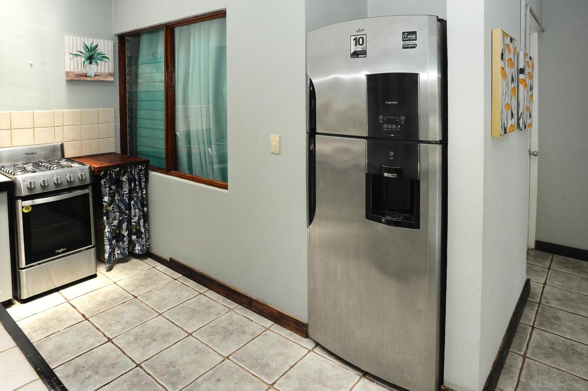 Private Fully Furnished Home At Wide Mouth Frog Hostel Quepos Εξωτερικό φωτογραφία